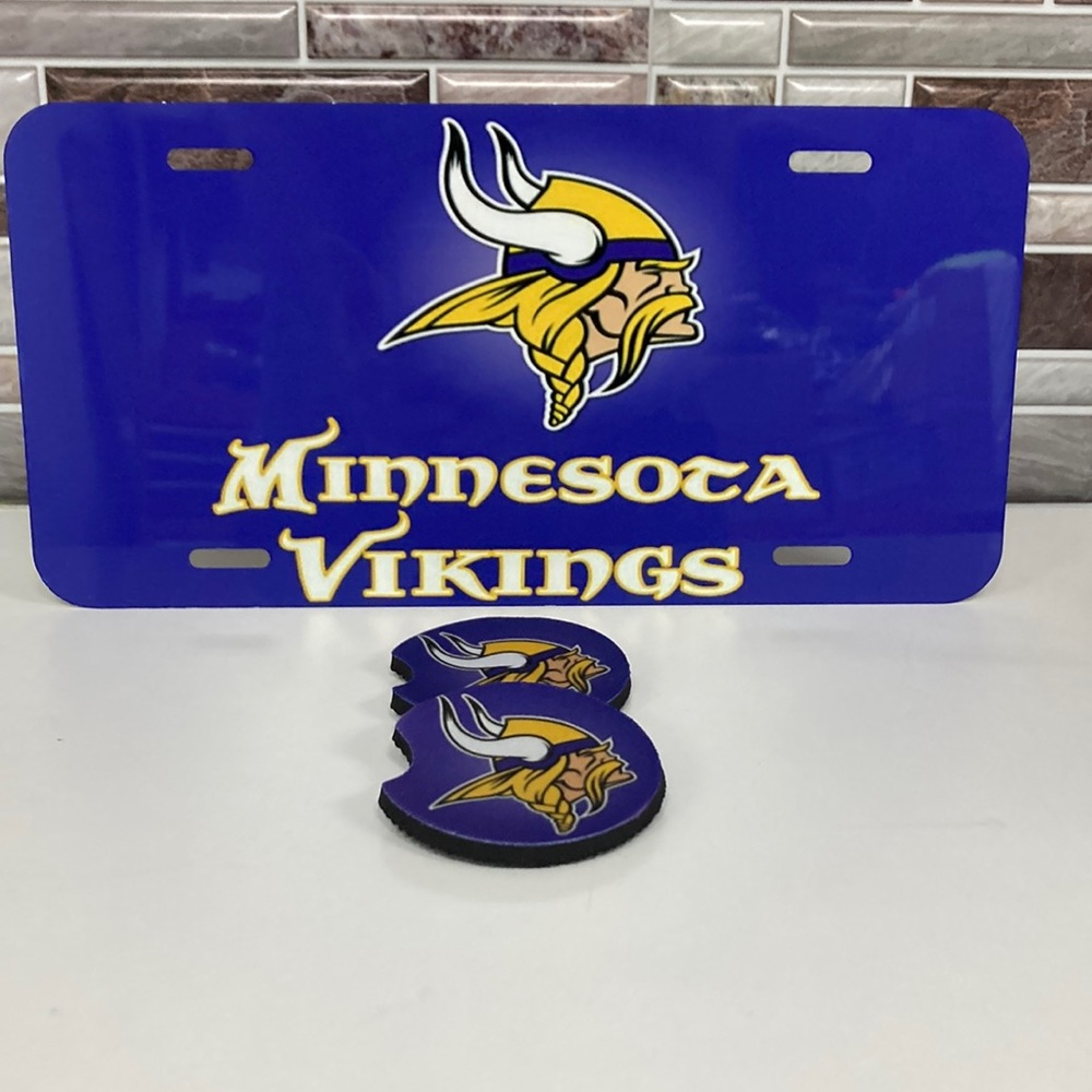 Minnesota Vikings License Plate With Cup Holder Inserts